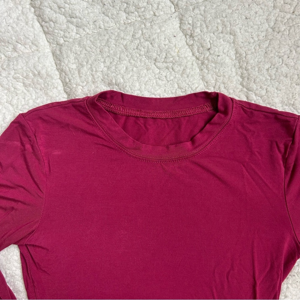 Red Cropped Long Sleeve Fitted Tee - Picture 2 of 7